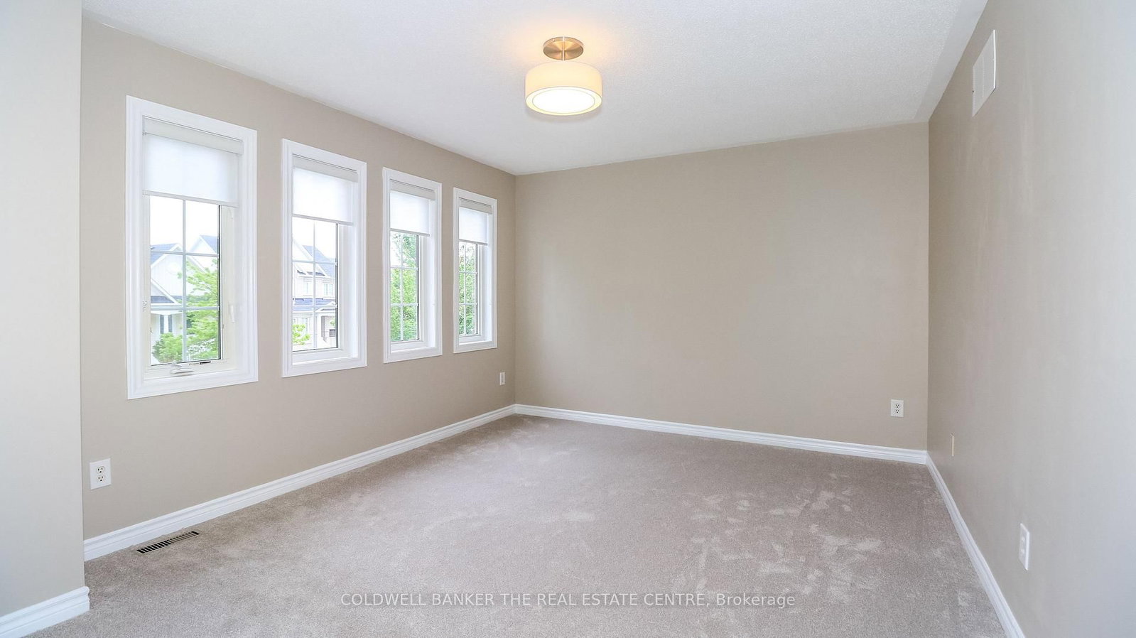 22 Maple Crown Terrace • Barrie, ON photo 25