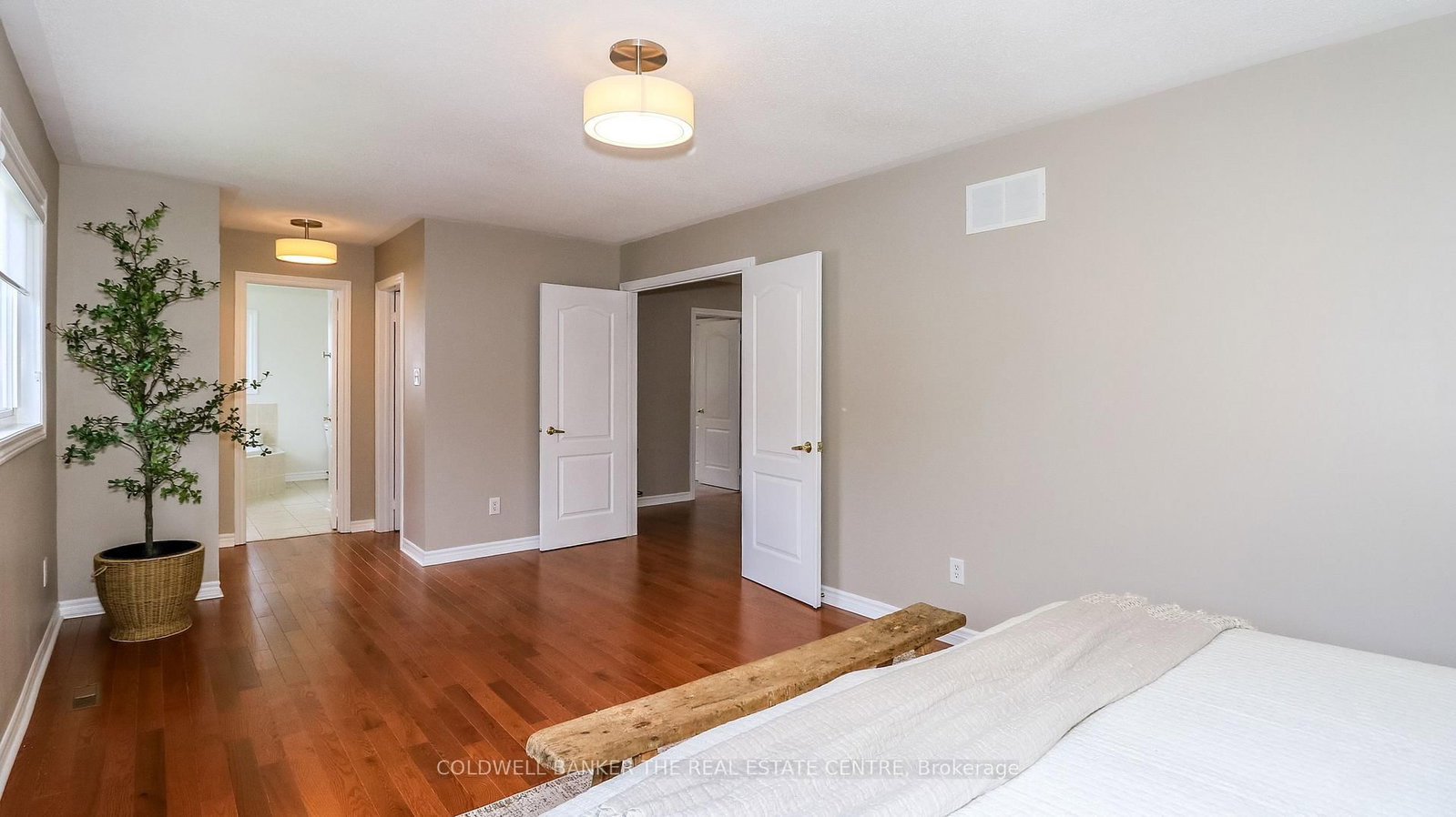 22 Maple Crown Terrace • Barrie, ON photo 34