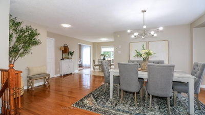 22 Maple Crown Terrace • Barrie, ON photo 8