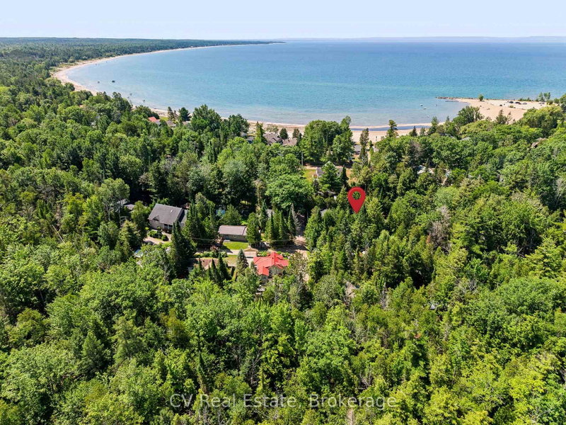 10 Brookside Drive