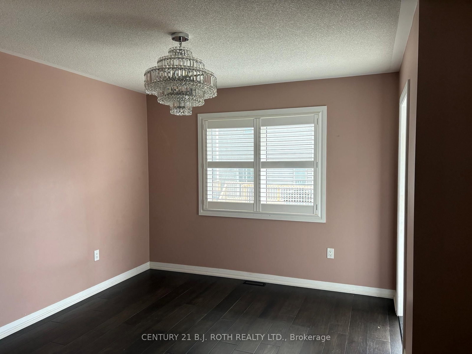 34 Alaskan Heights • Barrie, ON photo 14