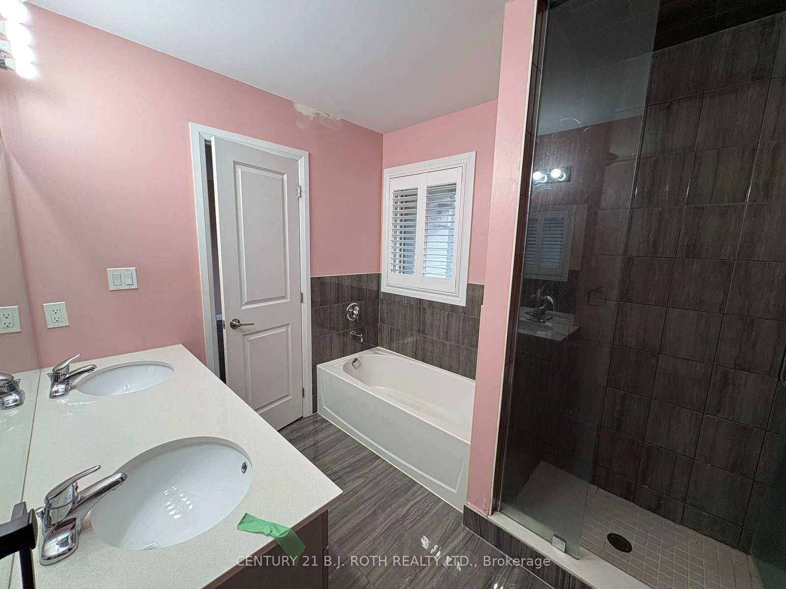 34 Alaskan Heights • Barrie, ON photo 17