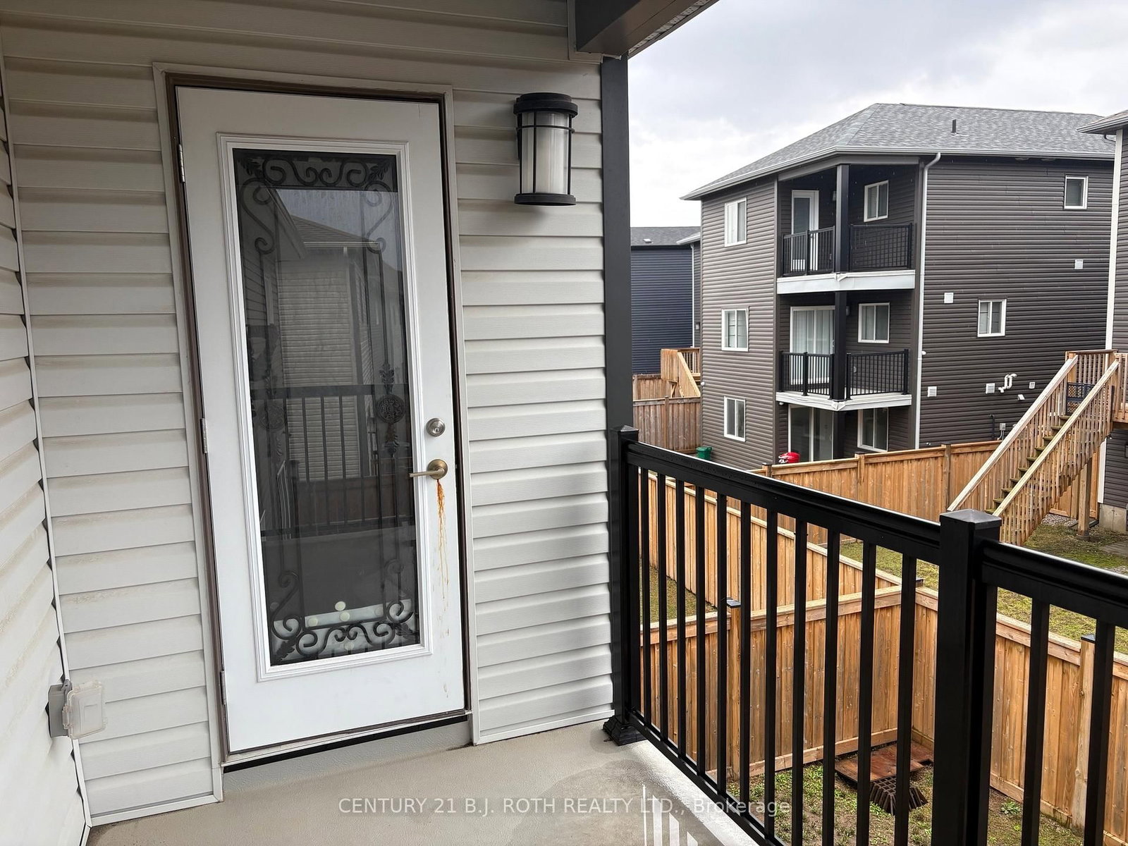 34 Alaskan Heights • Barrie, ON photo 19