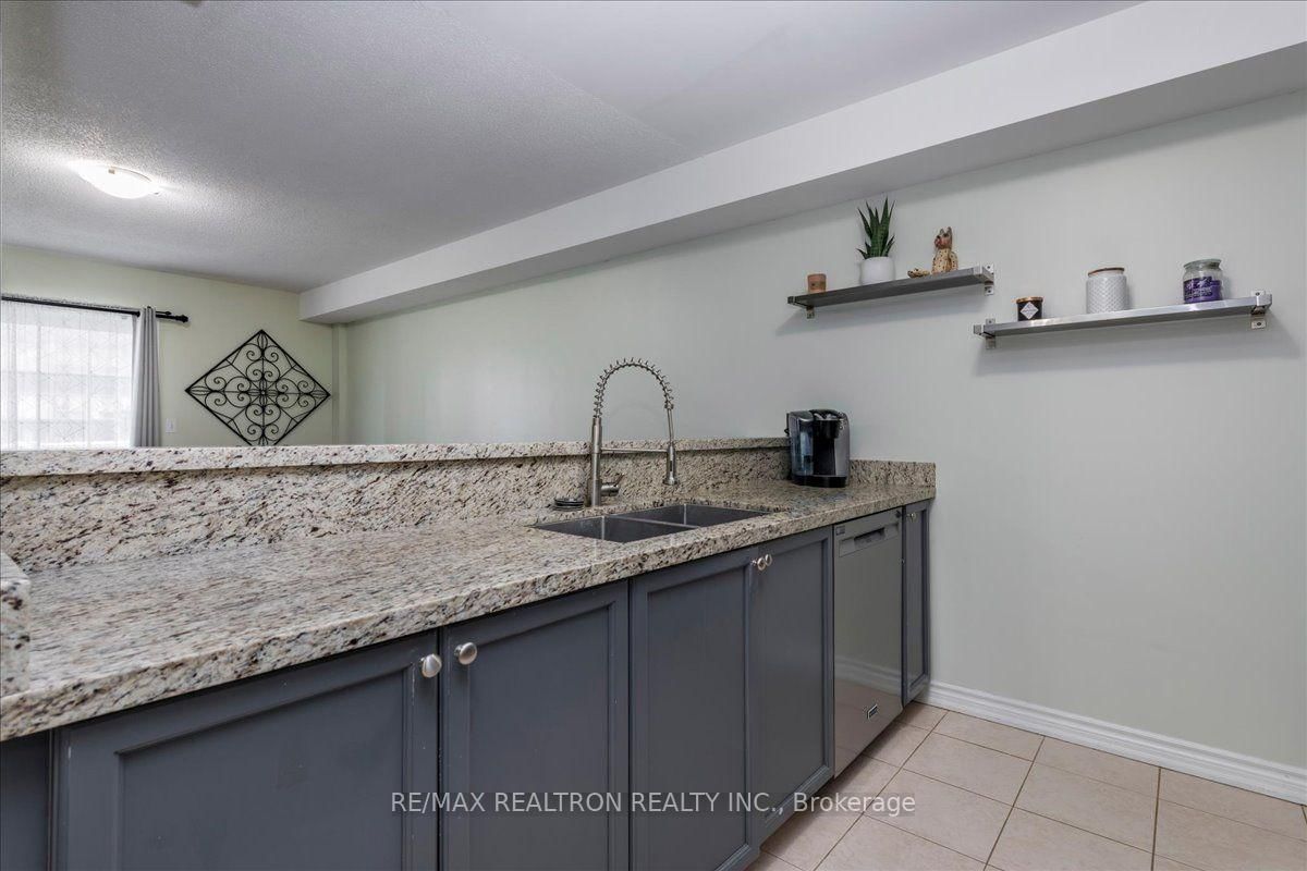 43 Coulter Street • #3 • Barrie, ON photo 6