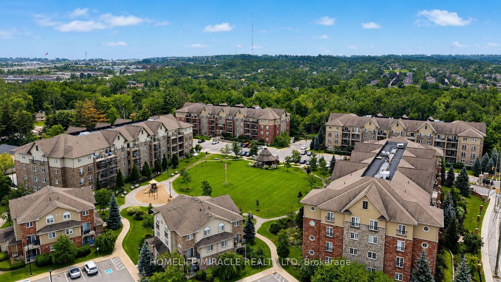 39 Ferndale Drive S • #312 • Barrie, ON photo 2