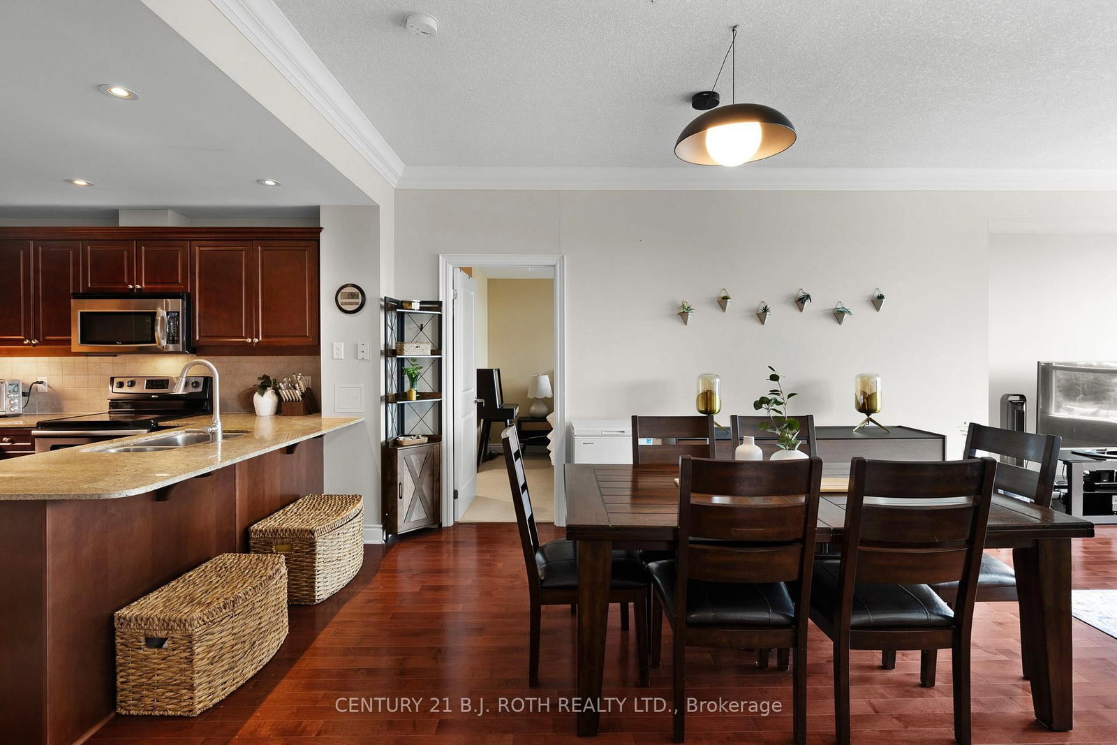 37 Ellen Street • #1310 • Barrie, ON photo 11