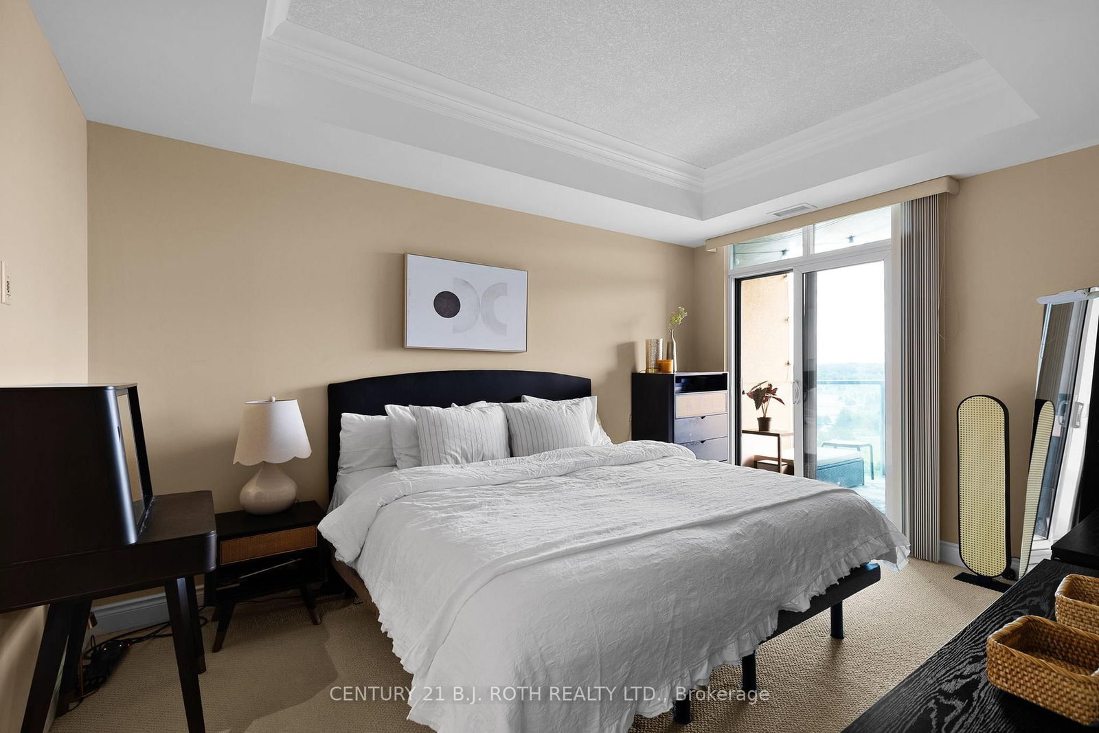 37 Ellen Street • #1310 • Barrie, ON photo 16