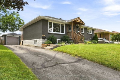 12 Bothwell Crescent — photo 2