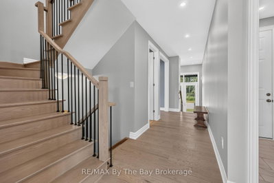 222 Mapleside Drive — photo 2