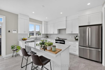 222 Mapleside Drive — more photos