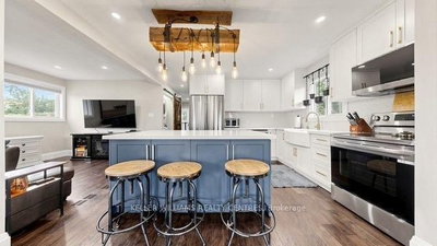 Unit Upper — 29 Bronte Crescent — photo 5