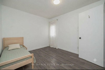 Unit 44 — 510 Essa Rd Road — photo 5