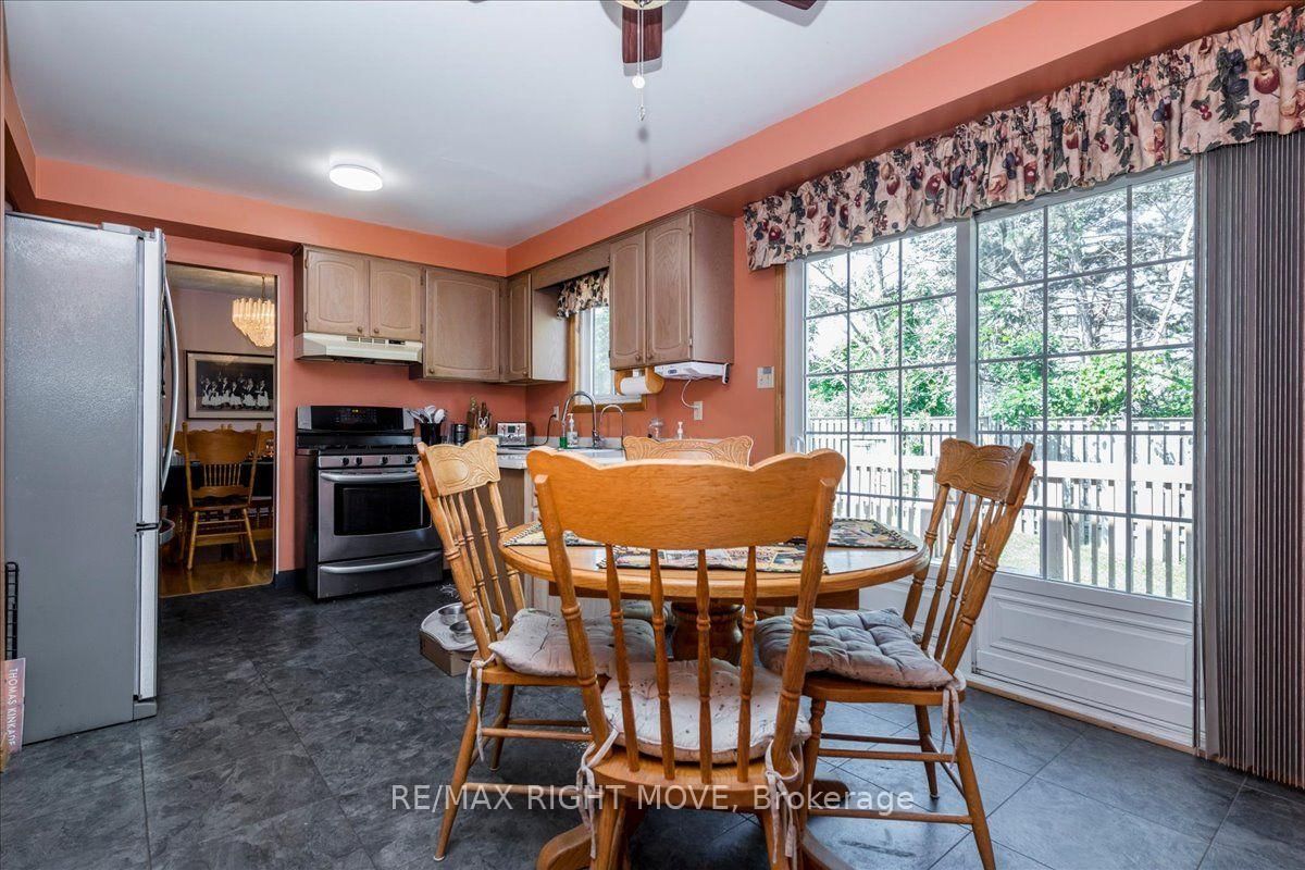 55 Laurentian Lane • Orillia, ON photo 10