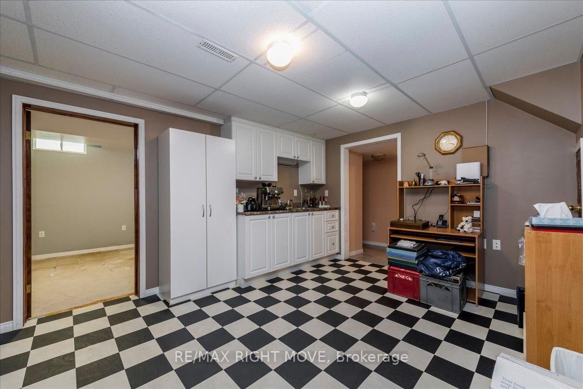 55 Laurentian Lane • Orillia, ON photo 23