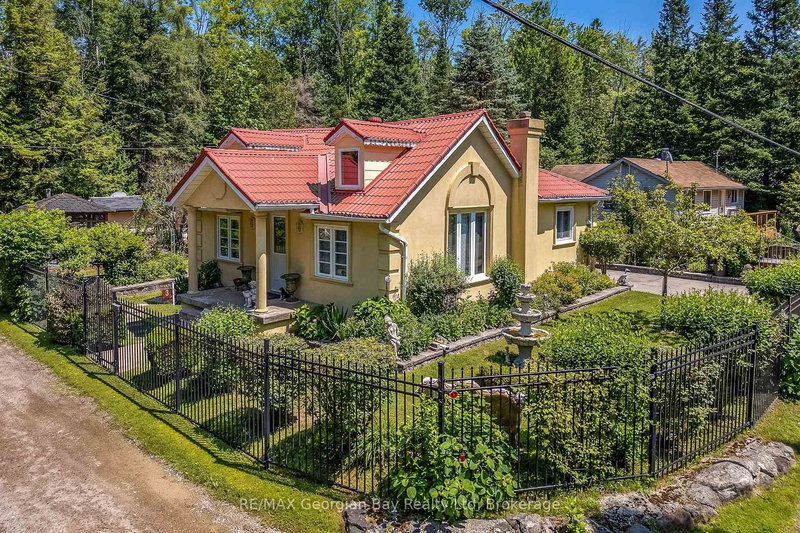 3 Brookside Drive
