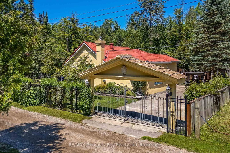 3 Brookside Drive