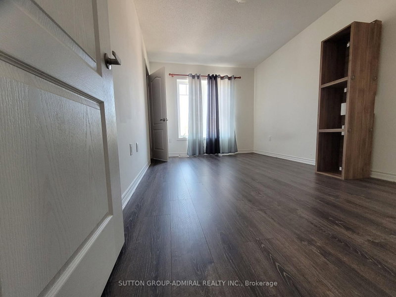 104 Village Gate Dr photo 5