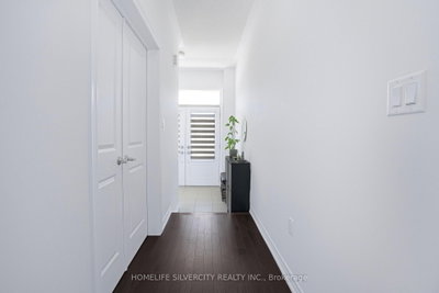 12 Kingsbury Trail — more photos