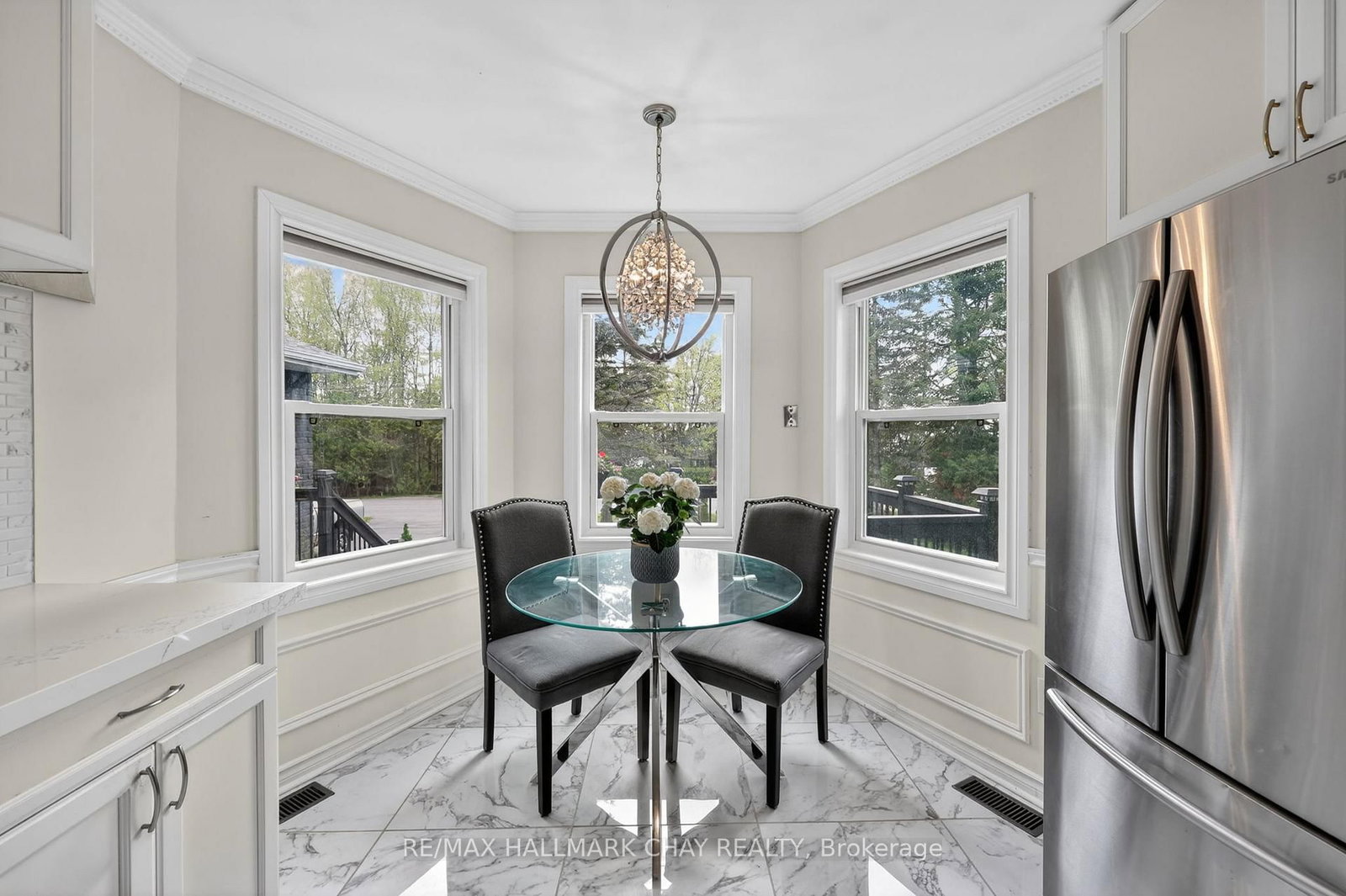 2330 E Lakeshore Road • Oro-Medonte, ON photo 17