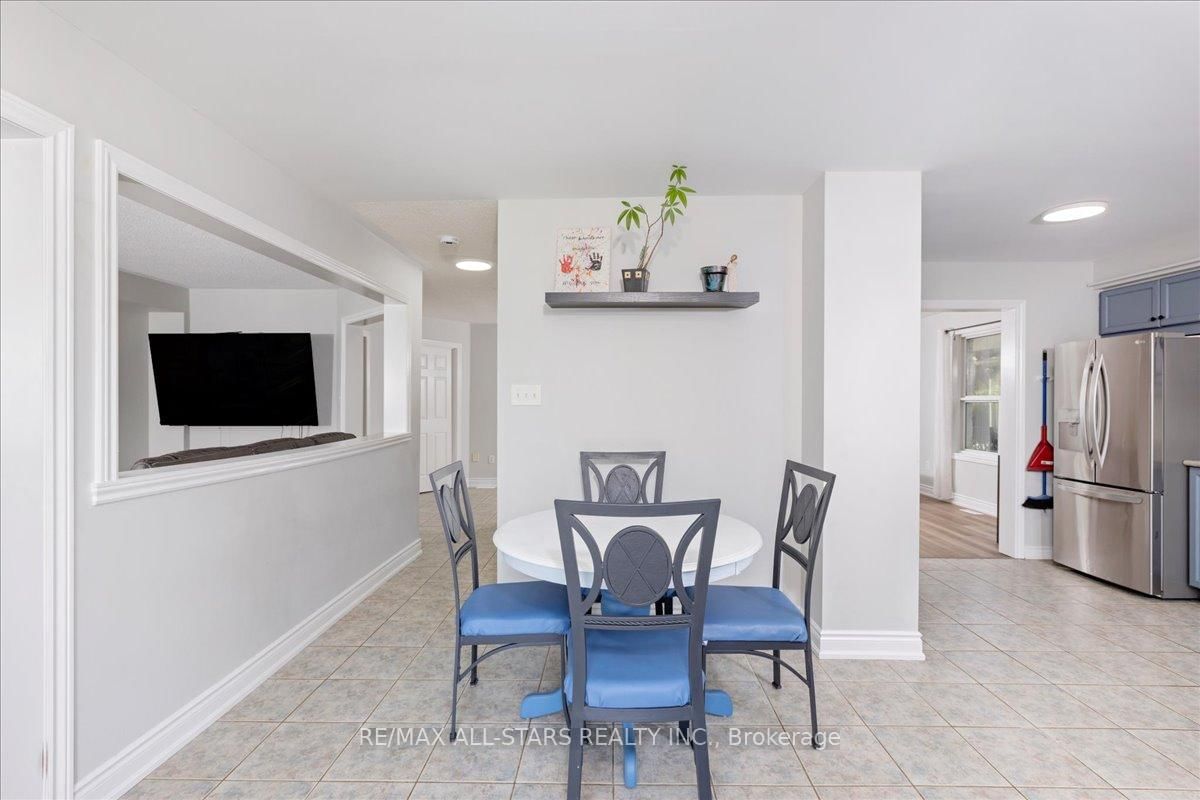 22 Kelsey Crescent • Barrie, ON photo 11