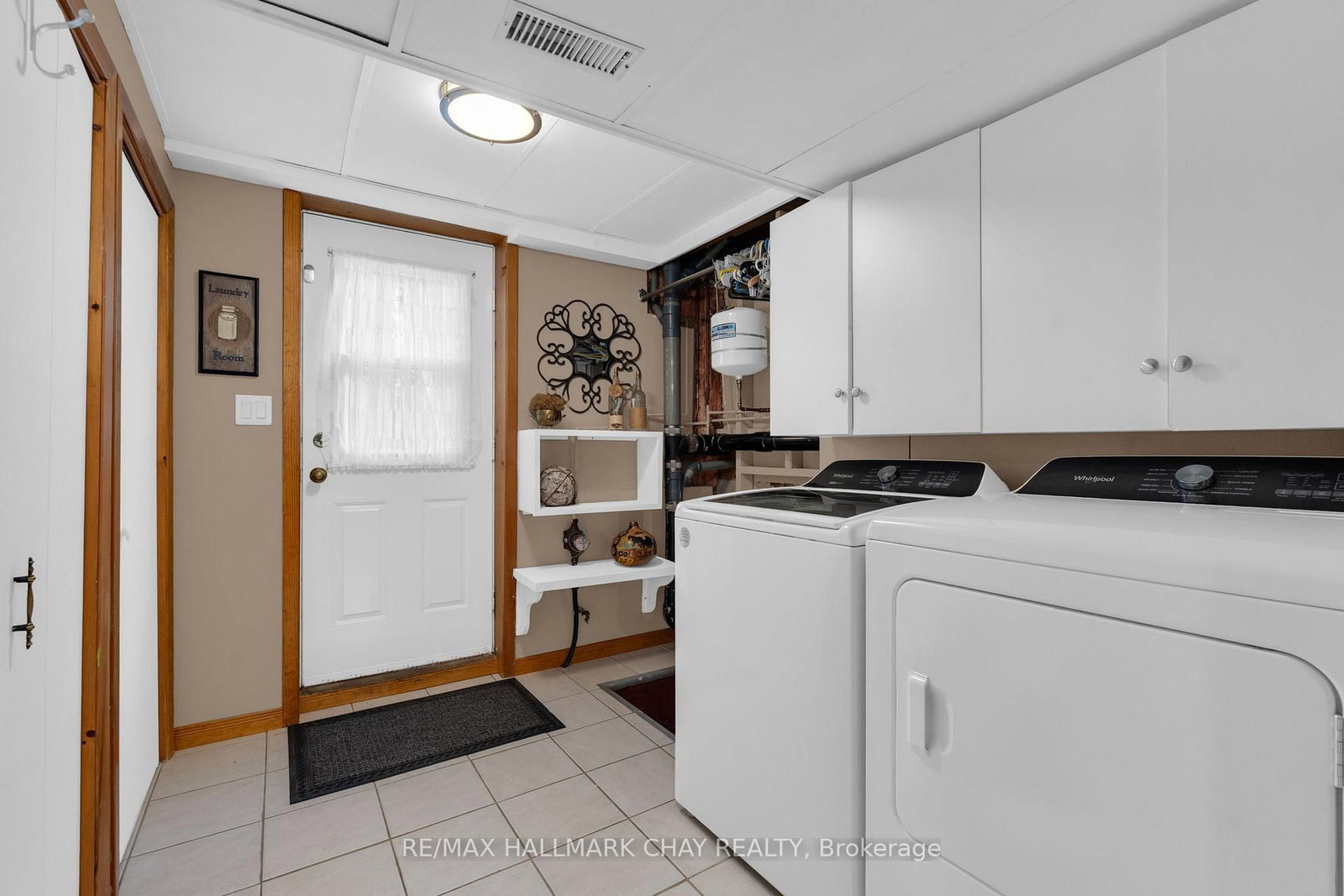 82 Fourth Street • Orillia, ON photo 24