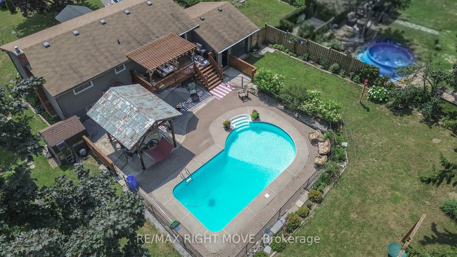 Listing Image 3
