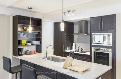 9 E Harbour Street • Collingwood, ON photo 5