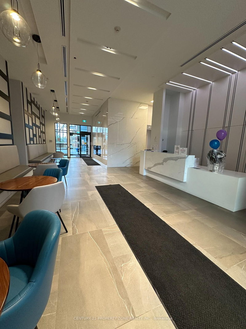 322 - 681 Yonge Street