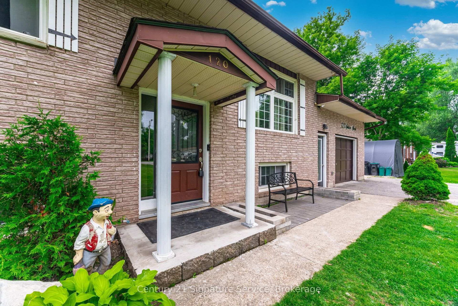 Listing Image 4