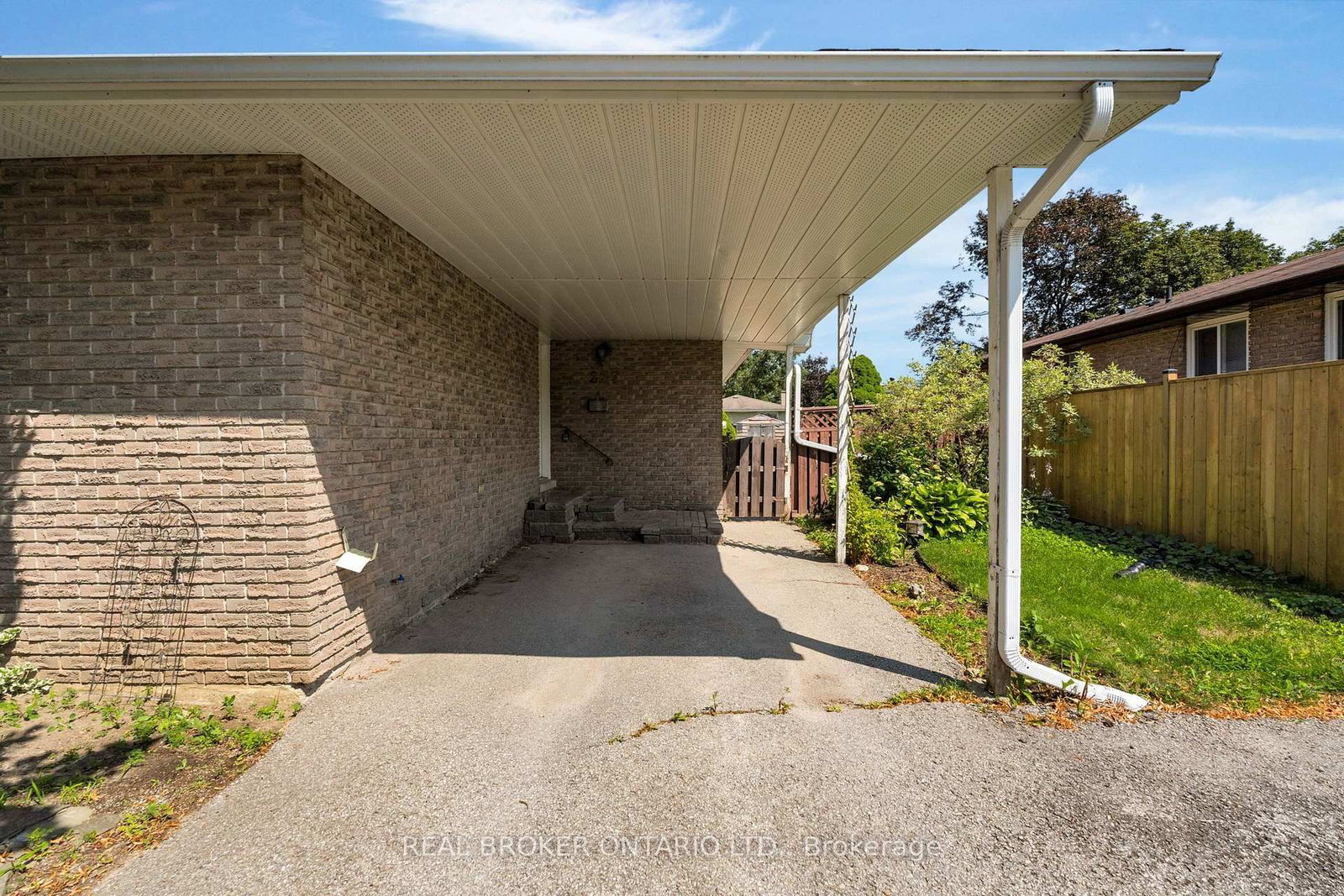 Detached House for sale at 277 Cook Street, Barrie, Ontario, L4M 4H7 - Grove East - MLS: S13616632