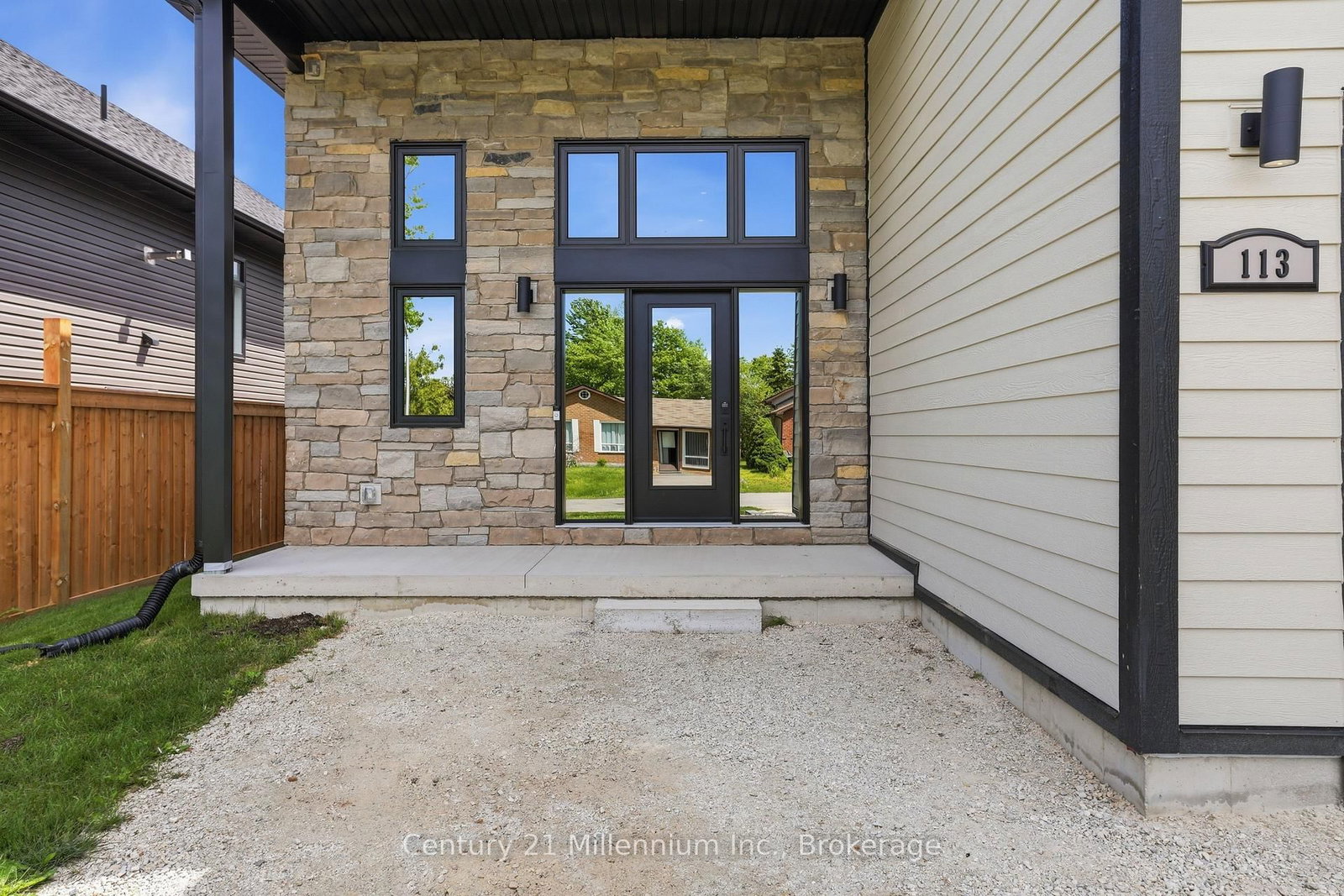 113 Smallman Drive photo 4