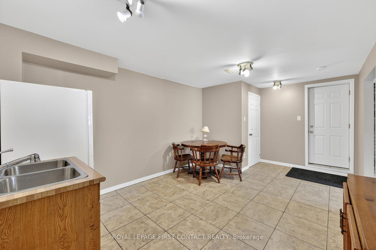 60 Willow Landing Road • Springwater, ON photo 21