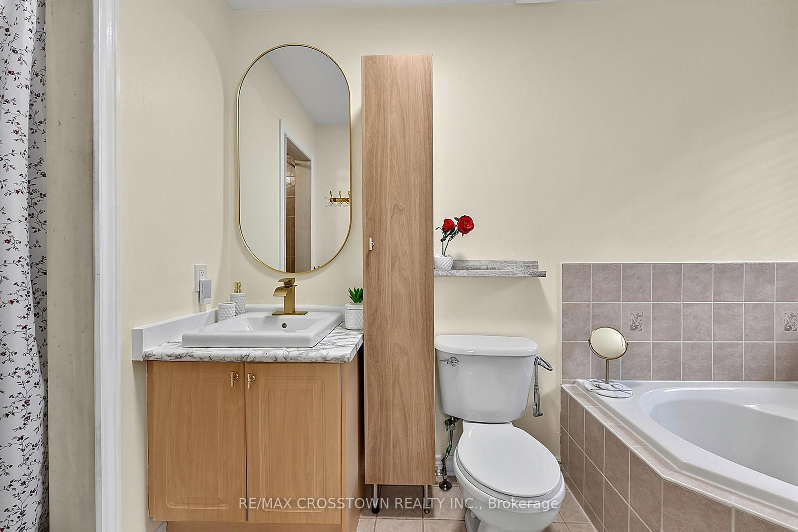 41 RUSSELL HILL Drive • Barrie, ON photo 22