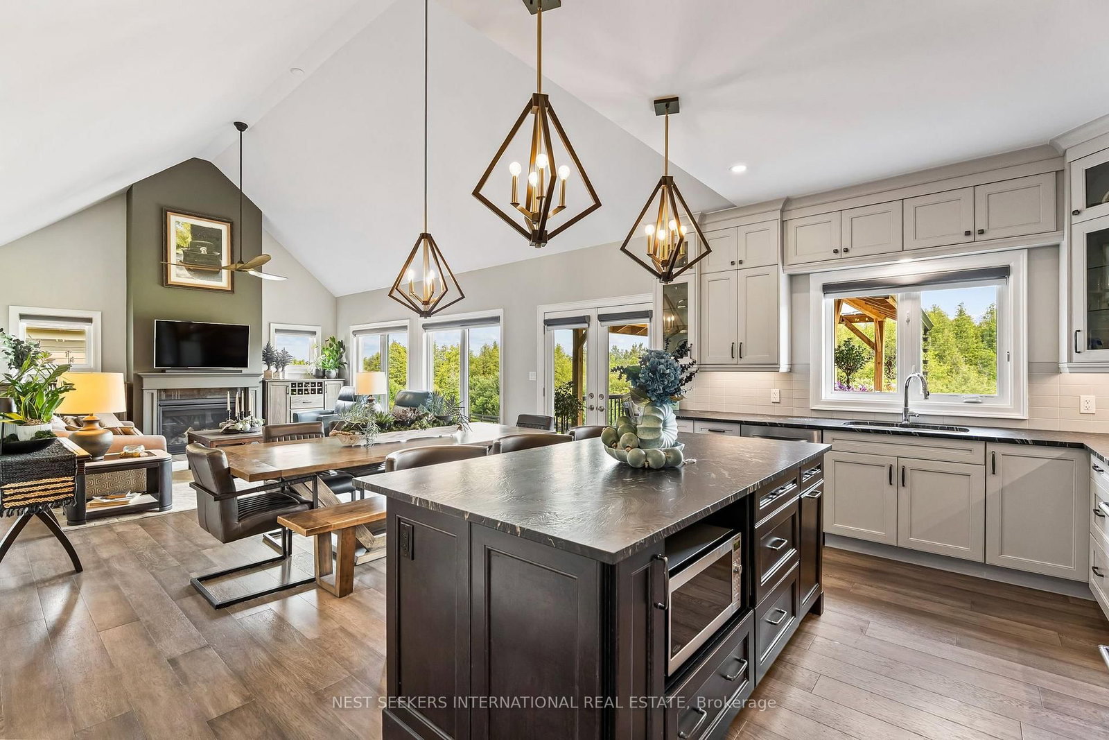 7 Georgian Grande Drive • Oro-Medonte, ON photo 11