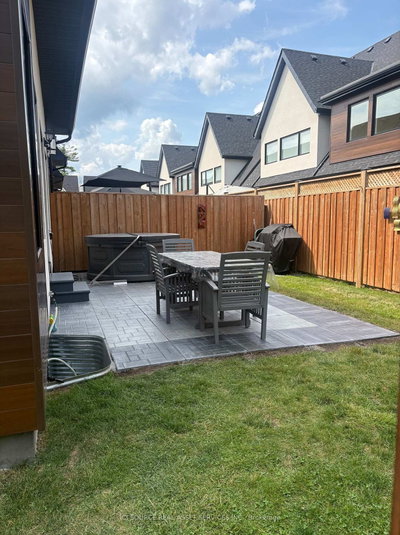 44 Ruby Crescent • Orillia, ON photo 5