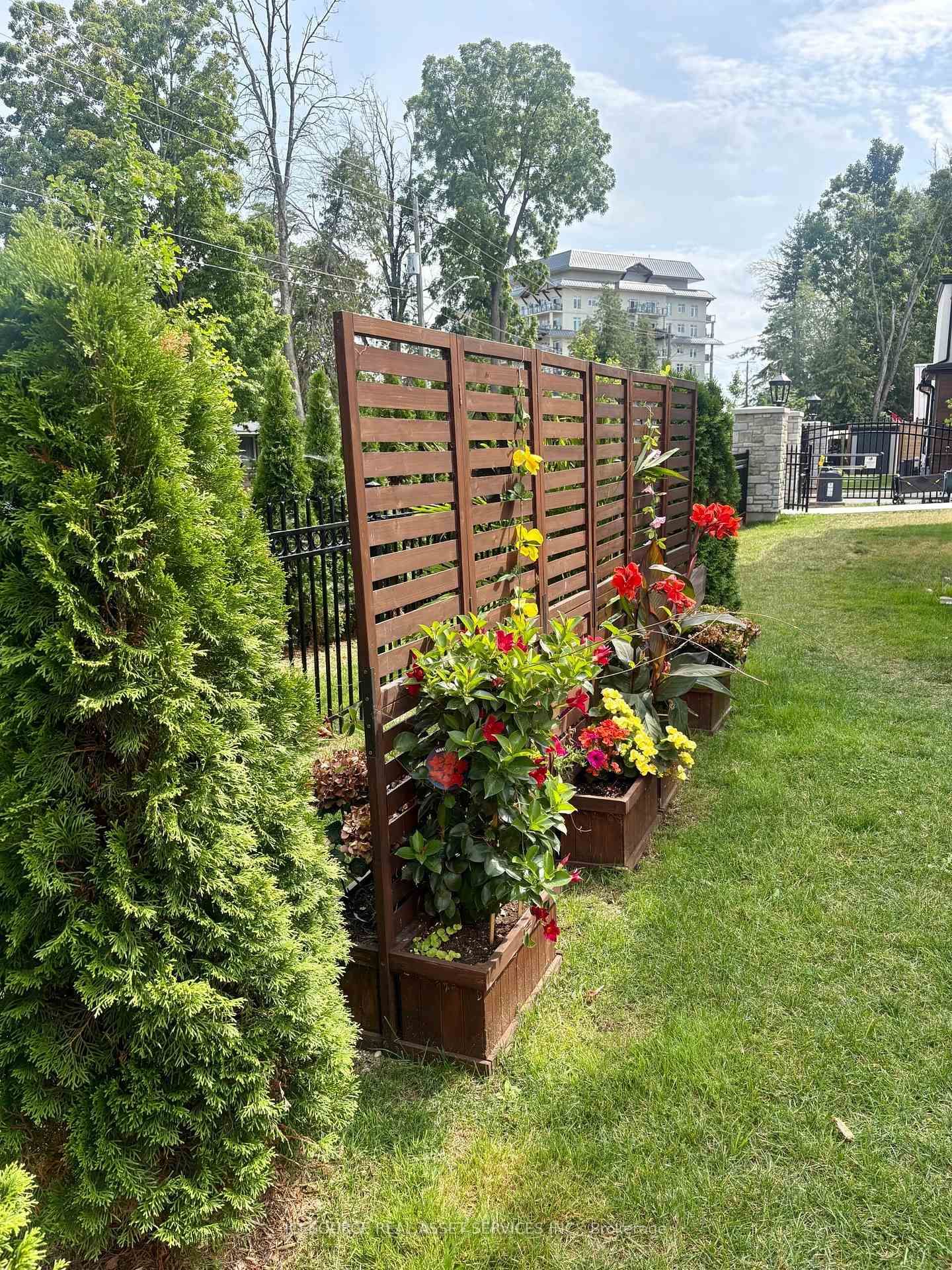 44 Ruby Crescent • Orillia, ON photo 8