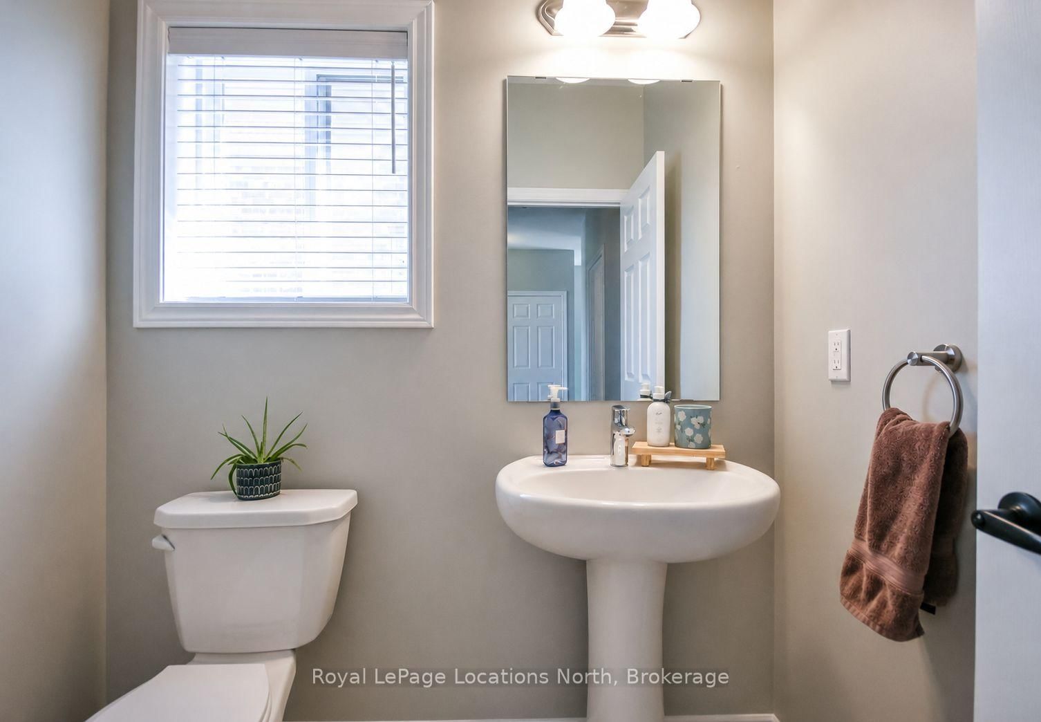 25 Maidens Crescent • Collingwood, ON photo 12
