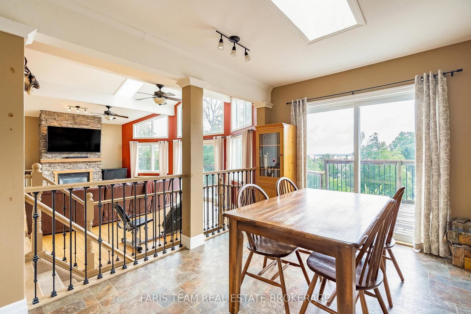 1858 Woods Bay Road • Severn, ON photo 10