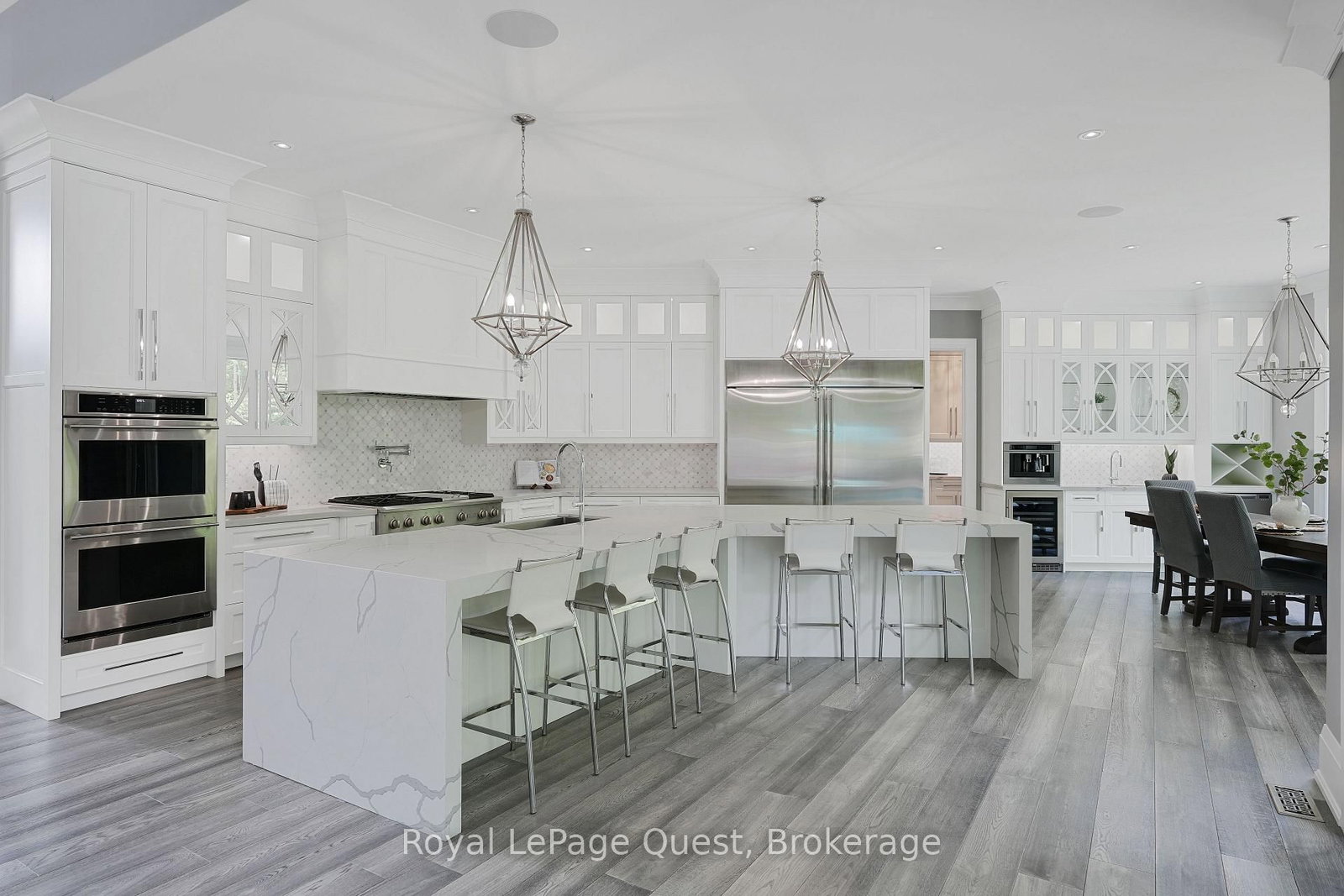 8 Midves Court • Springwater, ON photo 18
