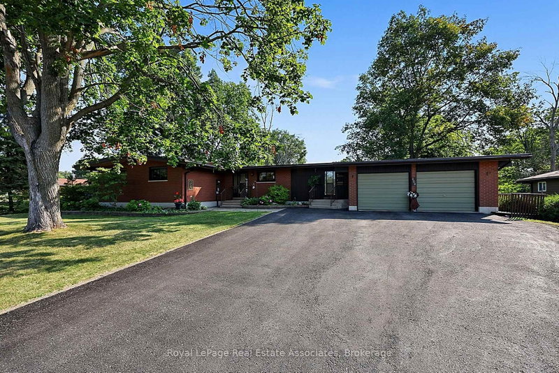 408 Mooney Crescent