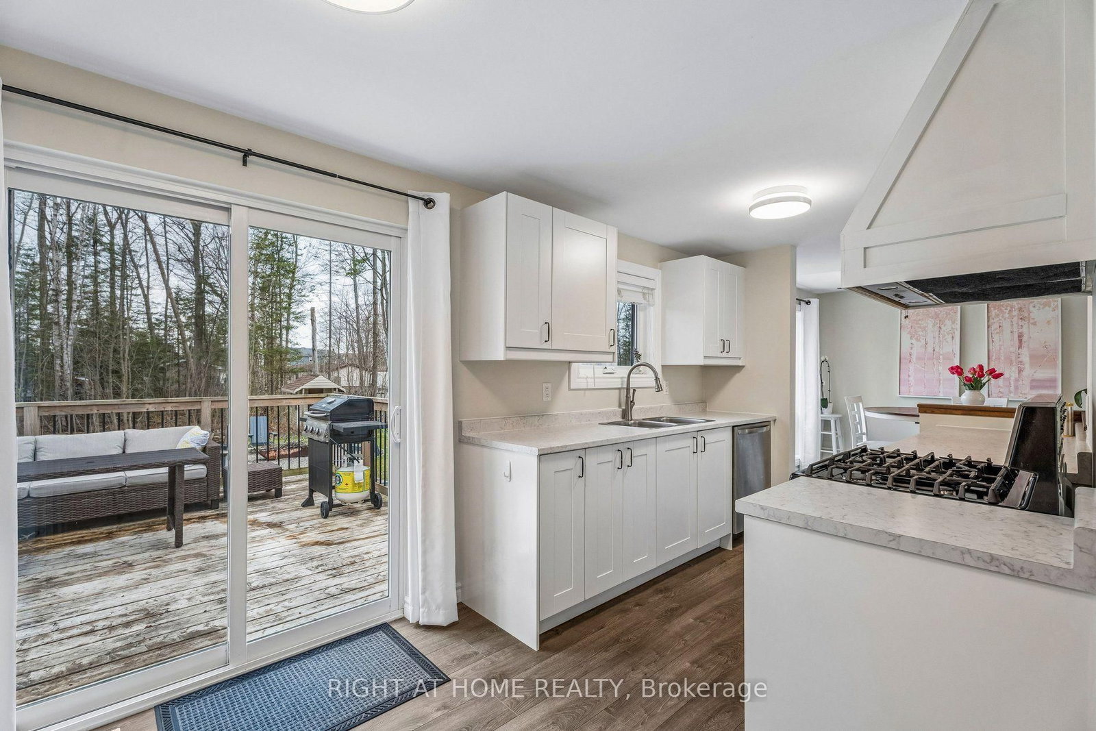 158 Zoo Park Road • Wasaga Beach, ON photo 13