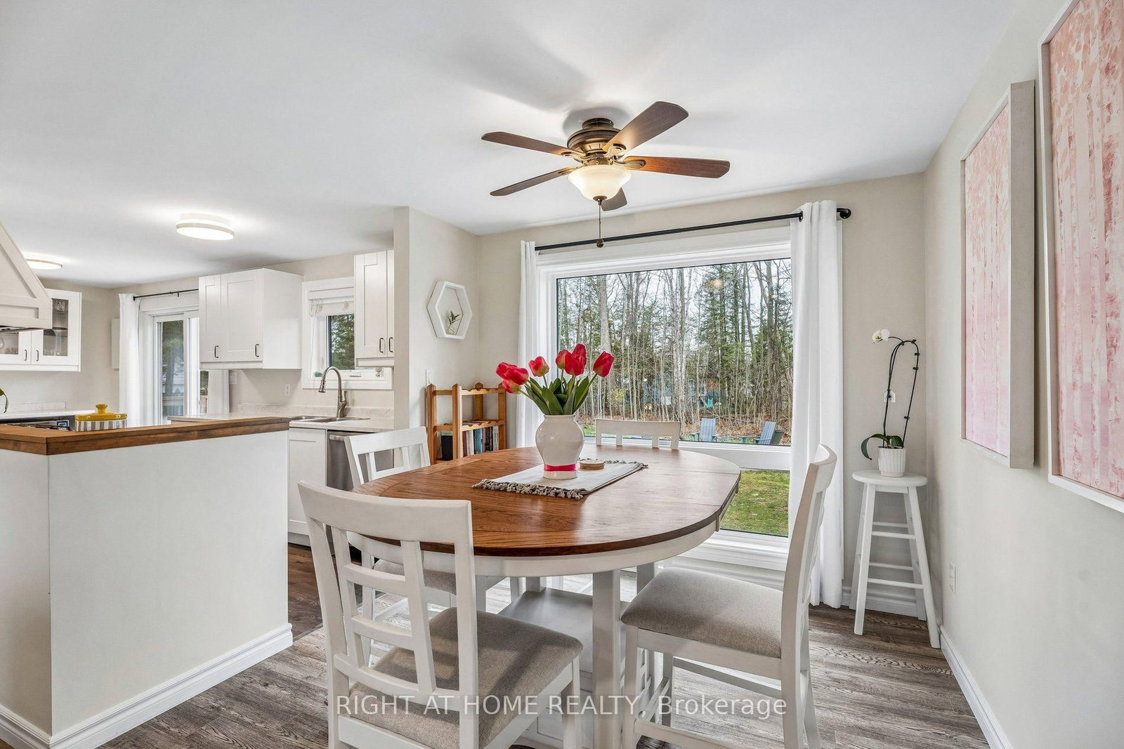 158 Zoo Park Road • Wasaga Beach, ON photo 9