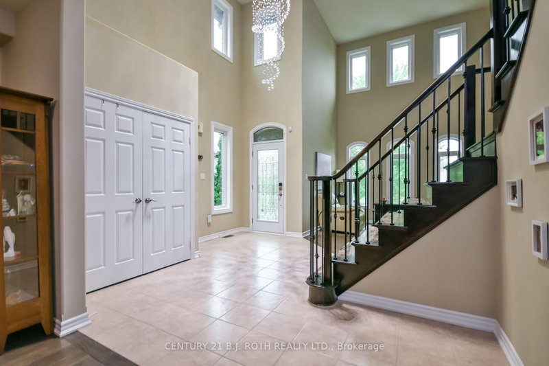 20 Falcon Crescent
