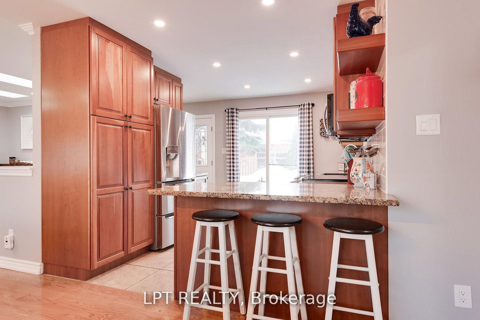 34 Cedar Creek Road • Springwater, ON photo 9