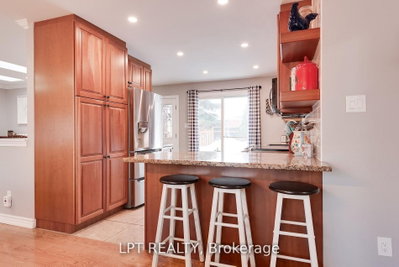 34 Cedar Creek Road • Springwater, ON photo 9