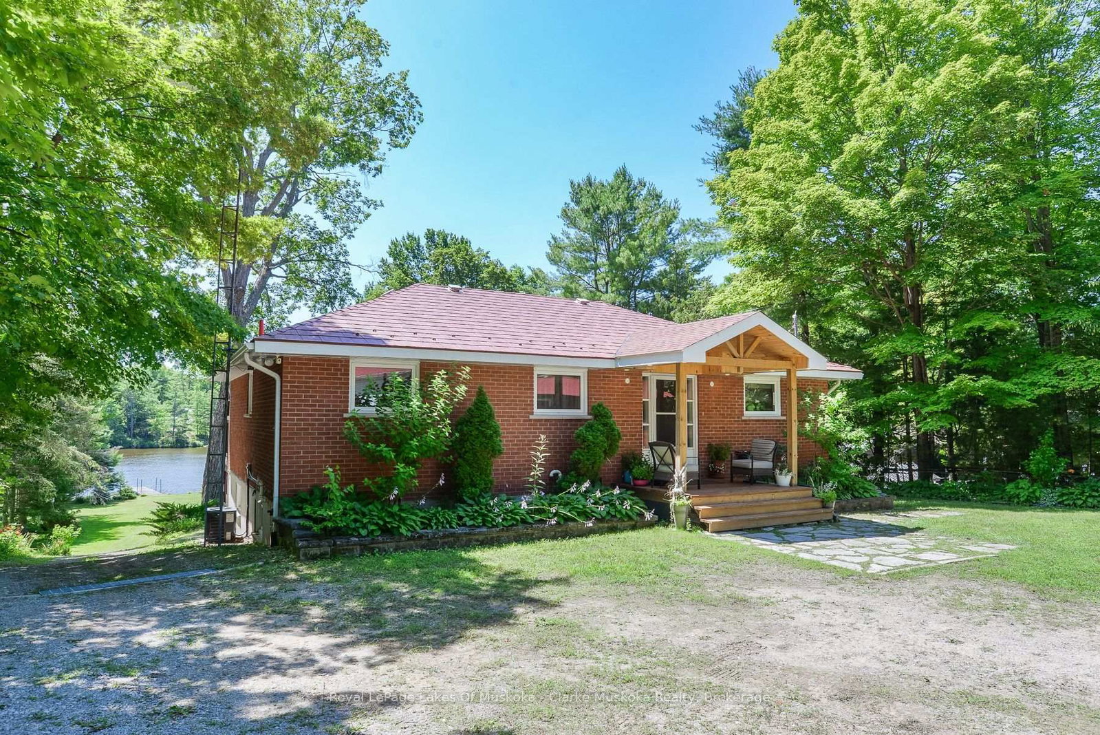 1887 Ellis Road • Severn, ON photo 5