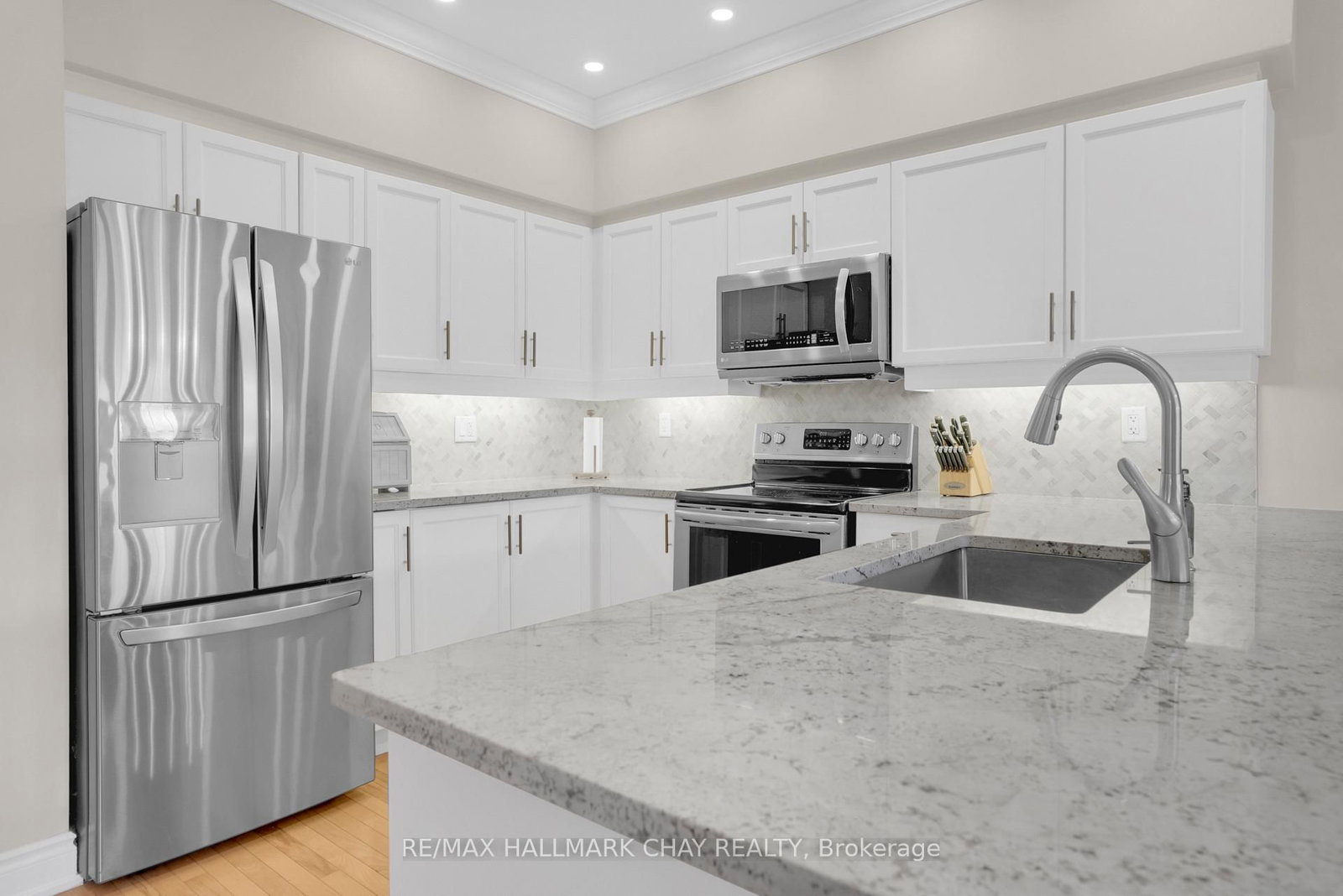 143 Wycliffe Cove Street • Tay, ON photo 10