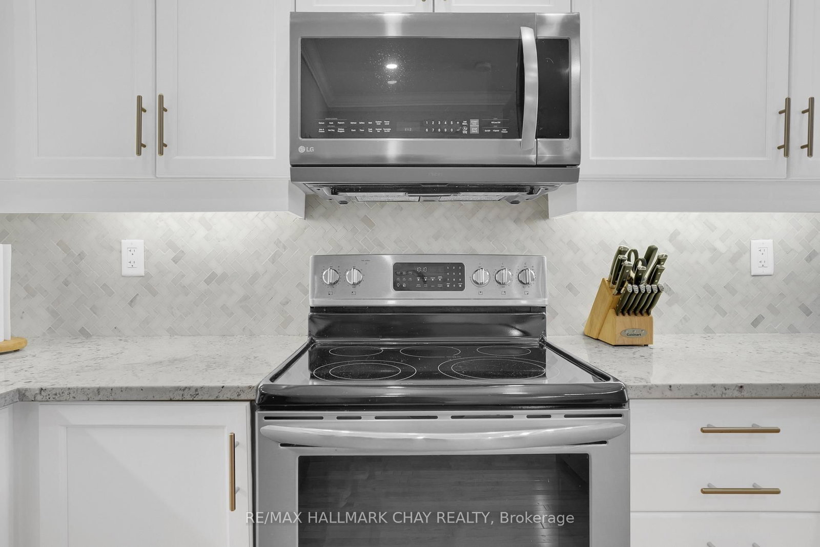 143 Wycliffe Cove Street • Tay, ON photo 9