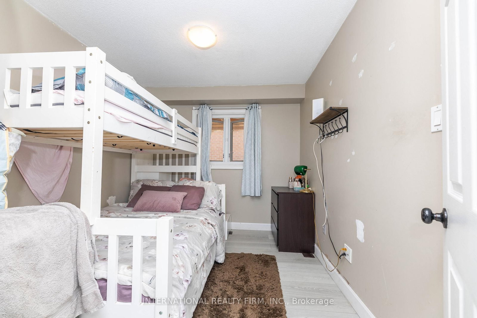 2 Hook Court • Barrie, ON photo 13