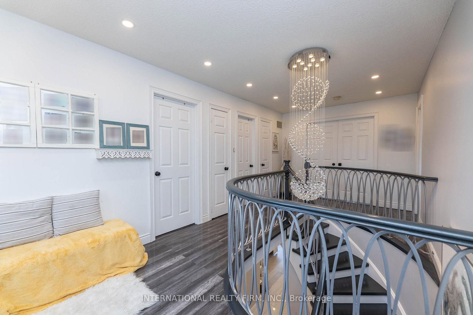 2 Hook Court • Barrie, ON photo 24